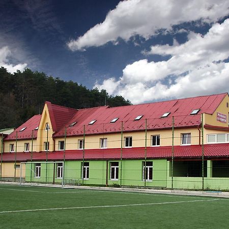 Penzion Olympia** Banská Bystrica Buitenkant foto