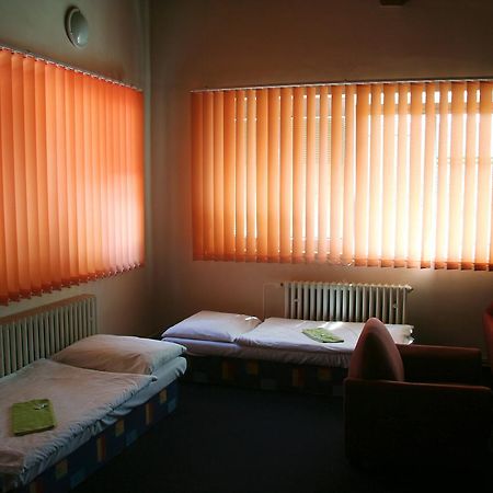 Penzion Olympia** Banská Bystrica Buitenkant foto
