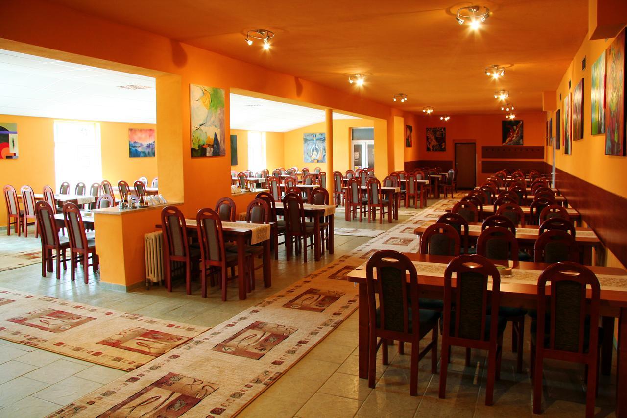 Penzion Olympia** Banská Bystrica Buitenkant foto